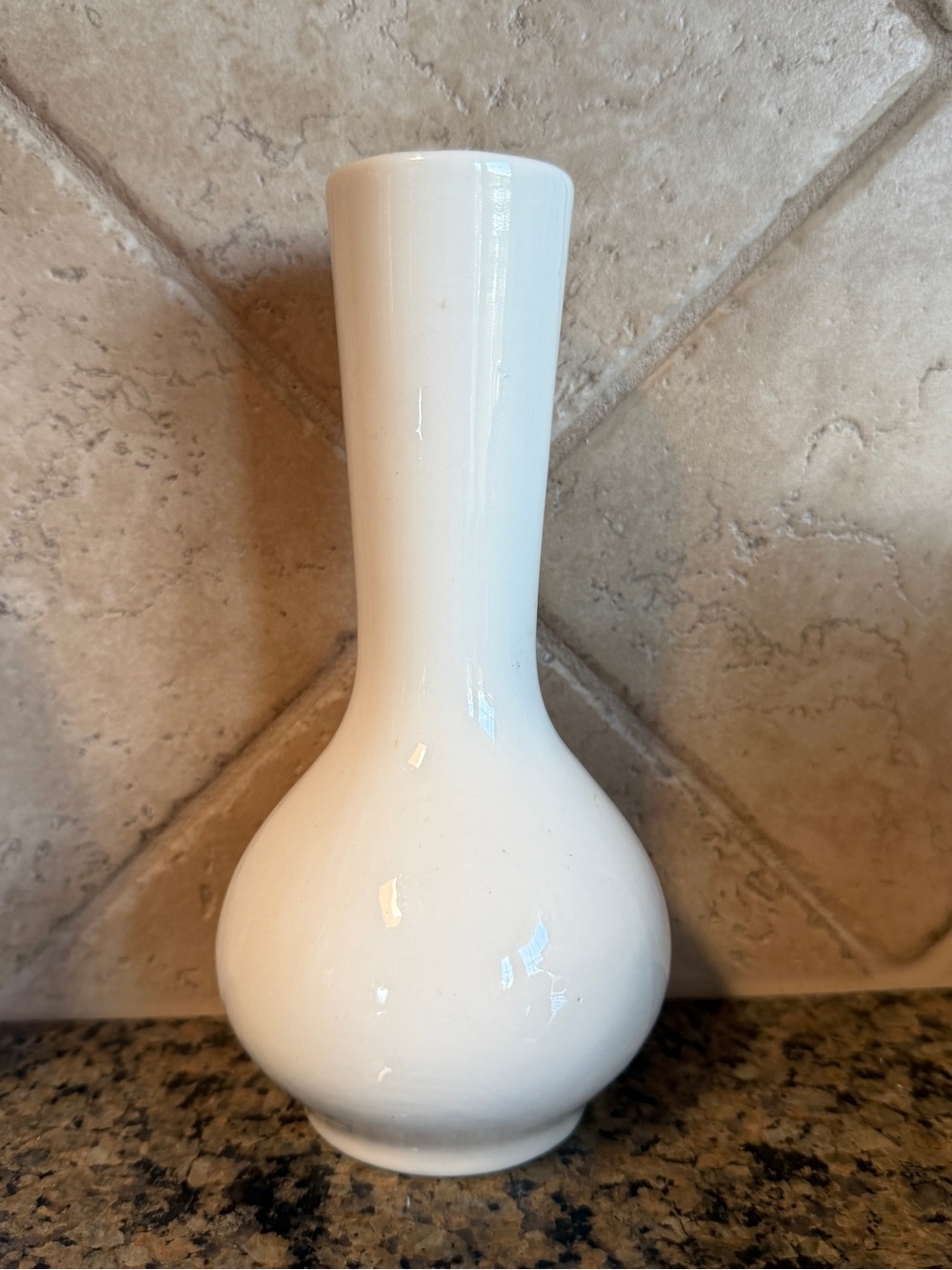 Classic Oneida ivory Vase 7" 9505M 90's Era Bud Vase